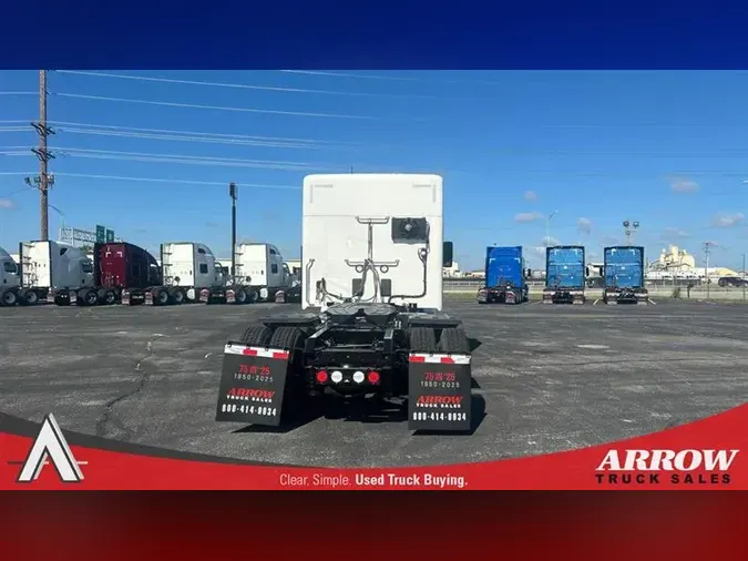 2022 KENWORTH T880