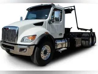 2023 Peterbilt 548