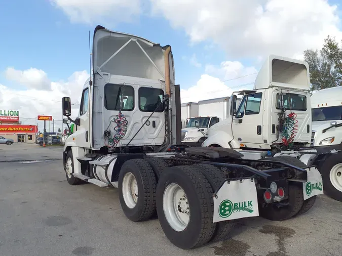 2018 FREIGHTLINER/MERCEDES CASCADIA 125