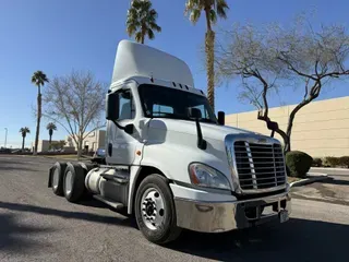 2019 FREIGHTLINER/MERCEDES CASCADIA 125