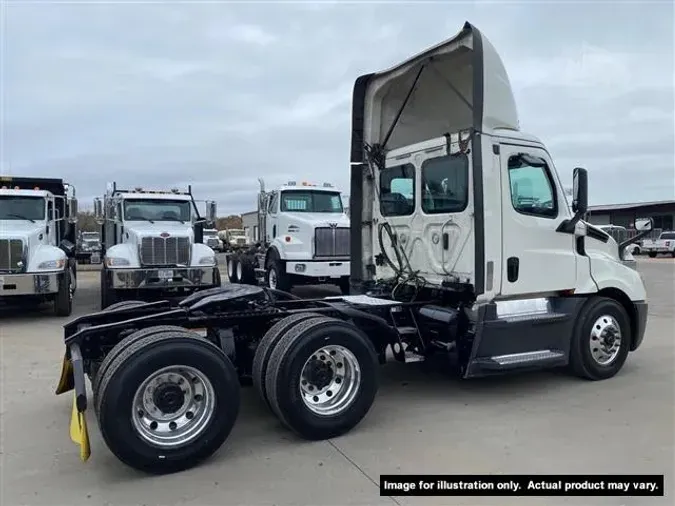 2020 FREIGHTLINER CA126