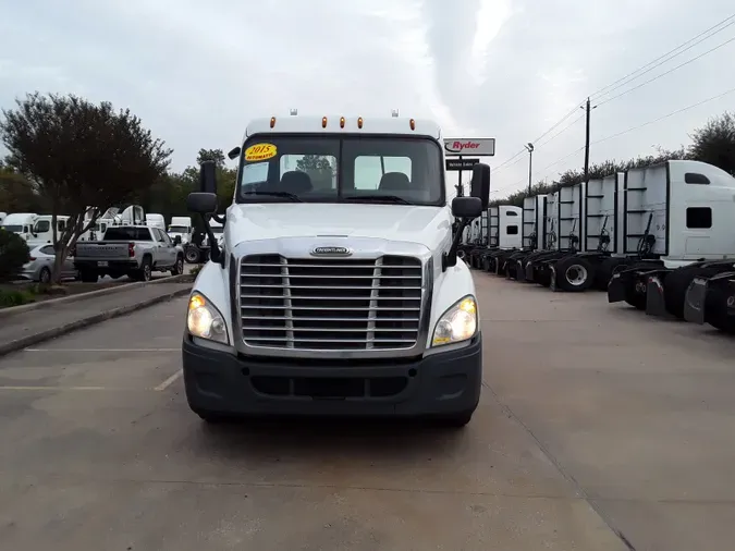 2015 FREIGHTLINER/MERCEDES CASCADIA 125