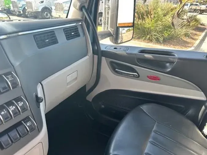 2022 Peterbilt 567