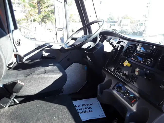 2018 FREIGHTLINER/MERCEDES M2 106a5e5bc5078f74f26c3c14288071e1467