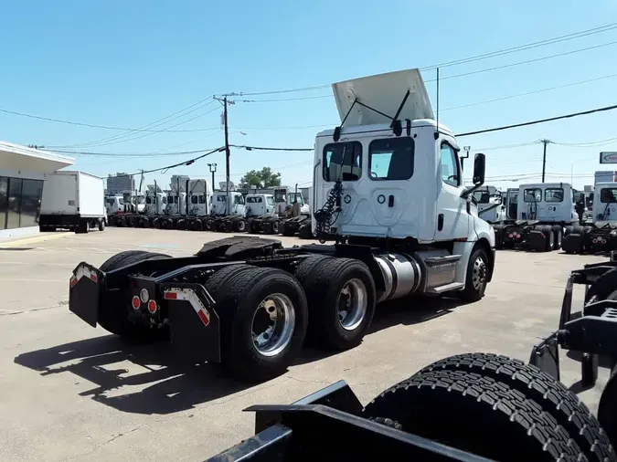 2019 FREIGHTLINER NEW CASCADIA PX12664