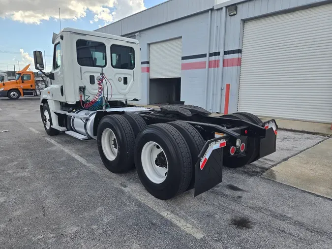 2017 FREIGHTLINER/MERCEDES CASCADIA 125