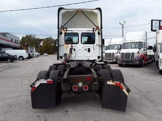 2017 FREIGHTLINER/MERCEDES CASCADIA 125