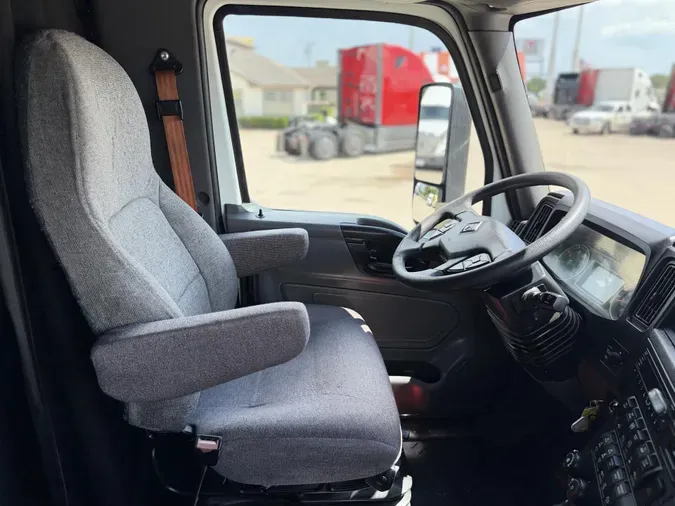 2023 International LT625