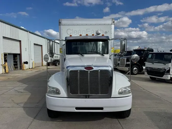2020 Peterbilt 337a5f41e627df17a6b24601968f20d4d51