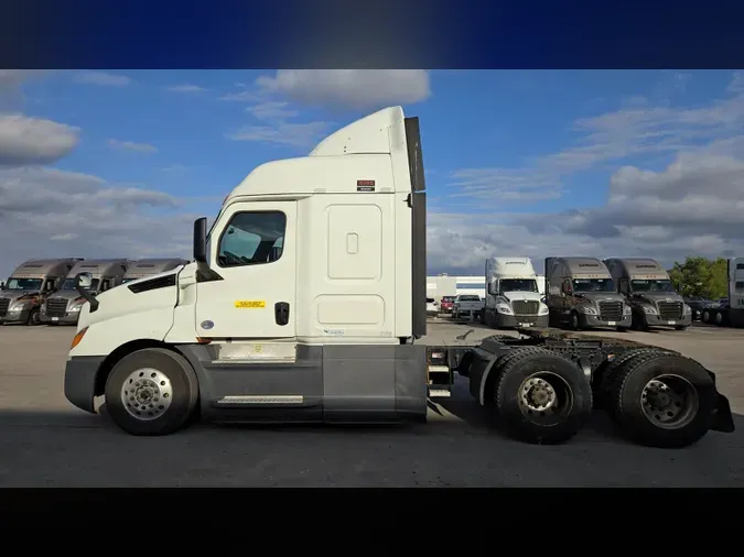 2020 Freightliner Cascadia