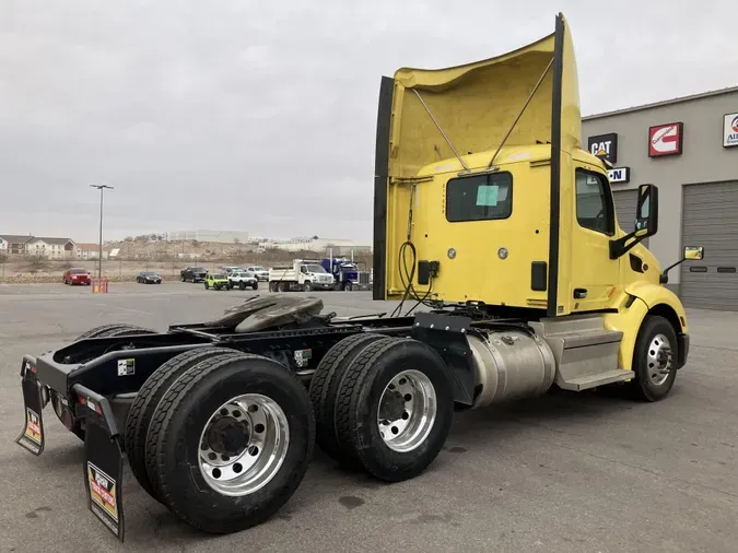 2021 Peterbilt 579