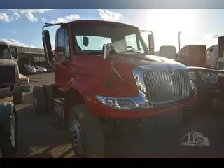 2013 INTERNATIONAL DURASTAR 4400