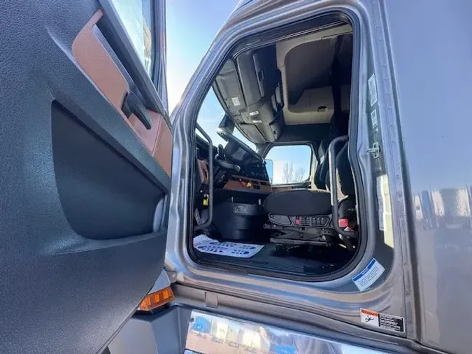 2021 FREIGHTLINER CASCADIA