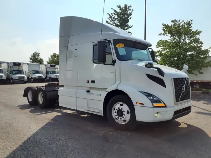 2020 VOLVO VNR64T-640