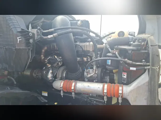 2024 Freightliner Cascadia 126a604ad2b2f932f6c2ca73c2e9cd06e23