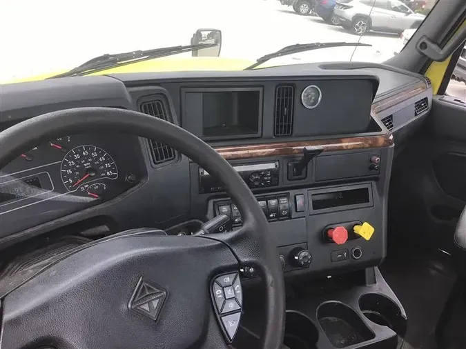 2019 INTERNATIONAL RH613