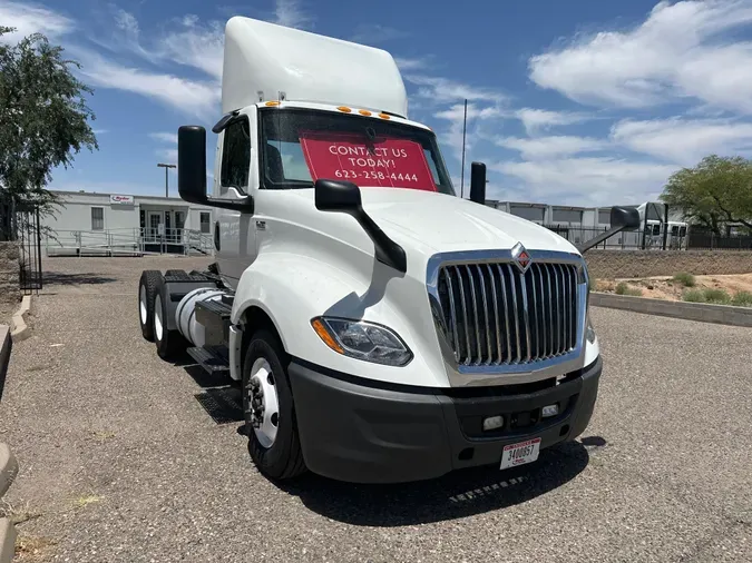 2018 NAVISTAR INTERNATIONAL LT625 DAYCAB T/A