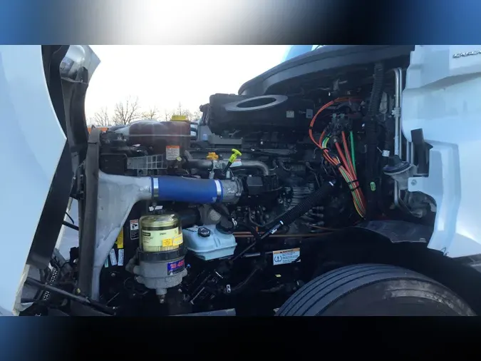 2021 Freightliner Cascadia 126