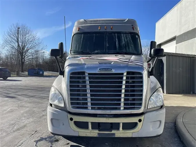 2015 FREIGHTLINER CASCADIA