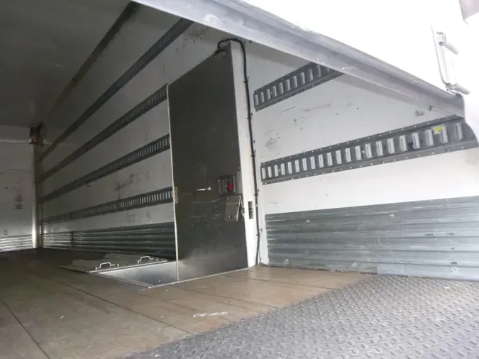 2020 Peterbilt 337