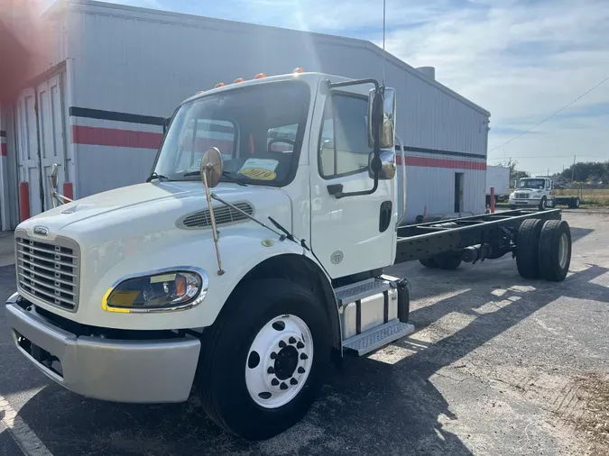 2019 FREIGHTLINER/MERCEDES M2 106a6122c63fc667415b9a07e0ff05b3490