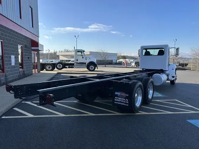 2018 Peterbilt 348