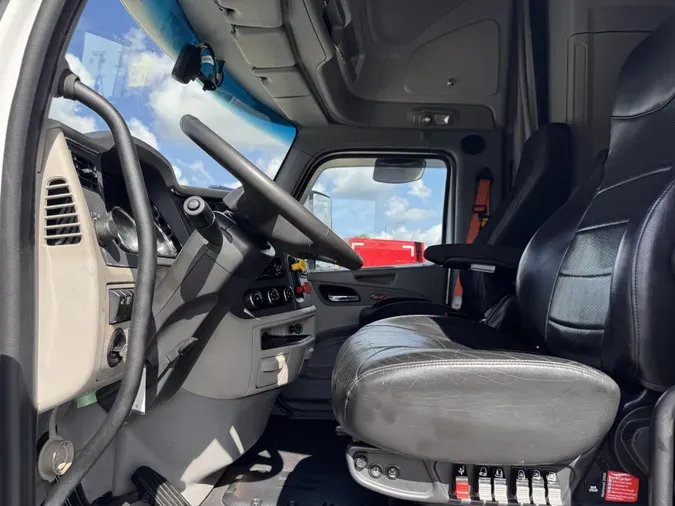2020 Peterbilt 579