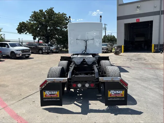 2023 Kenworth W900