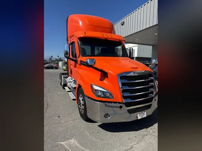 2020 FREIGHTLINER/MERCEDES NEW CASCADIA PX12664a619199f24d84055edd3d16612971372