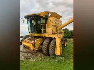 2001 New Holland TR99