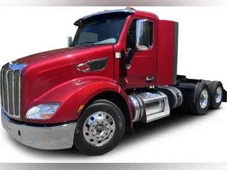 2022 Peterbilt 579