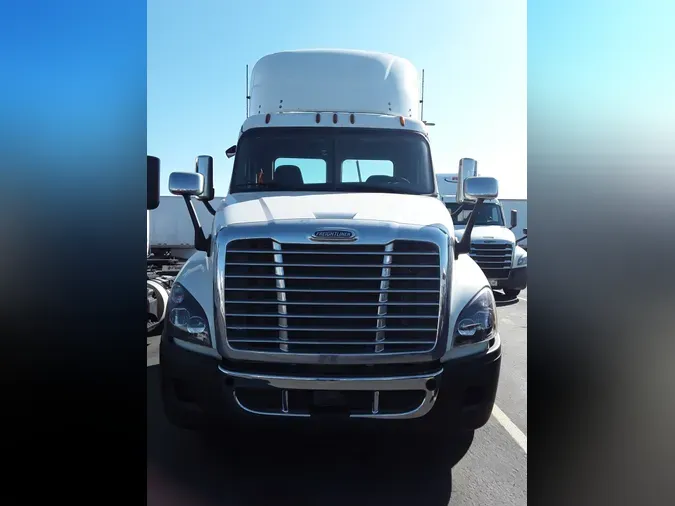 2019 FREIGHTLINER/MERCEDES CASCADIA 125