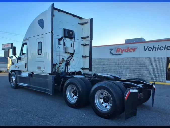 2020 FREIGHTLINER/MERCEDES CASCADIA 125