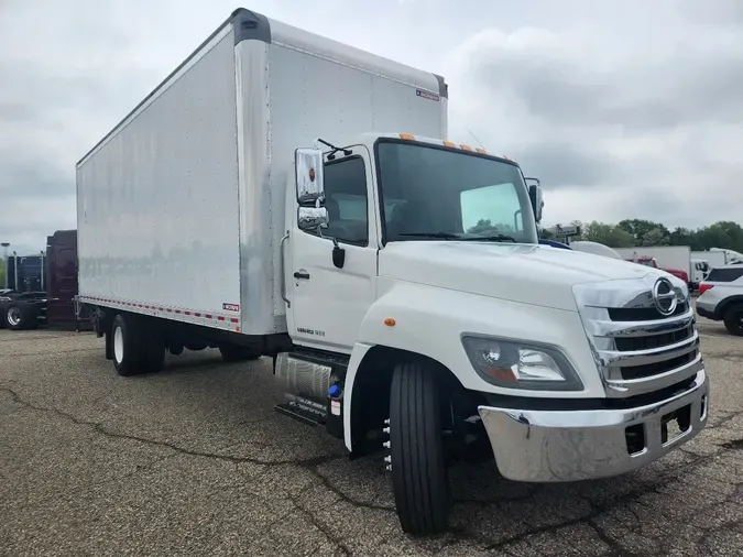 2019 HINO 268A