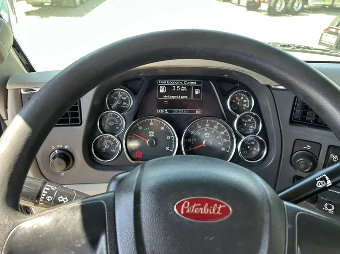 2020 Peterbilt 579