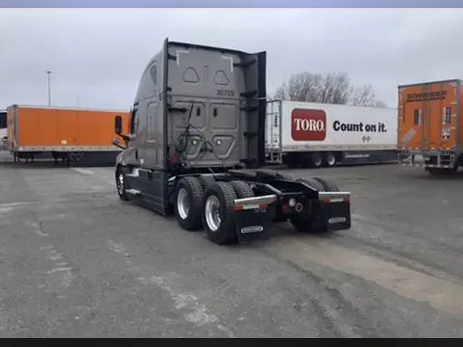 2024 Freightliner Cascadia