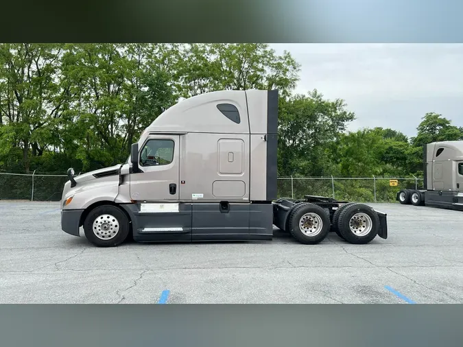 2024 Freightliner Cascadia