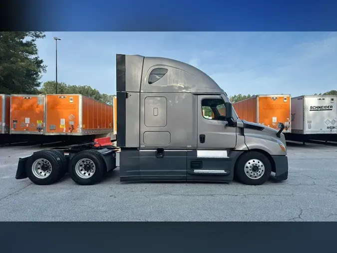 2021 Freightliner Cascadia