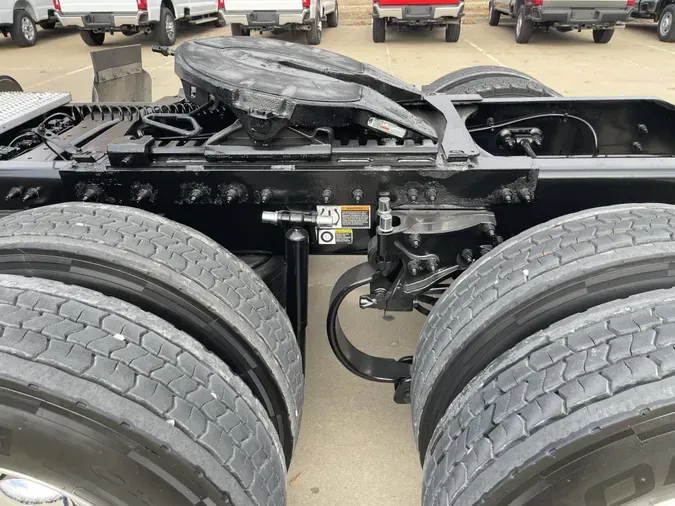 2023 Peterbilt 389a6301b8642ed966e8e32fe92a6957c59