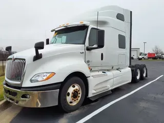 2019 NAVISTAR INTERNATIONAL LT625 SLPR CAB