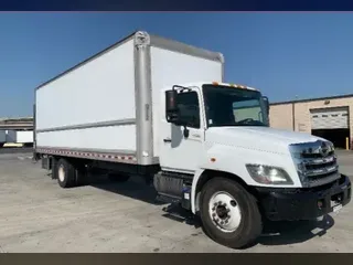 2016 HINO TRUCK 268