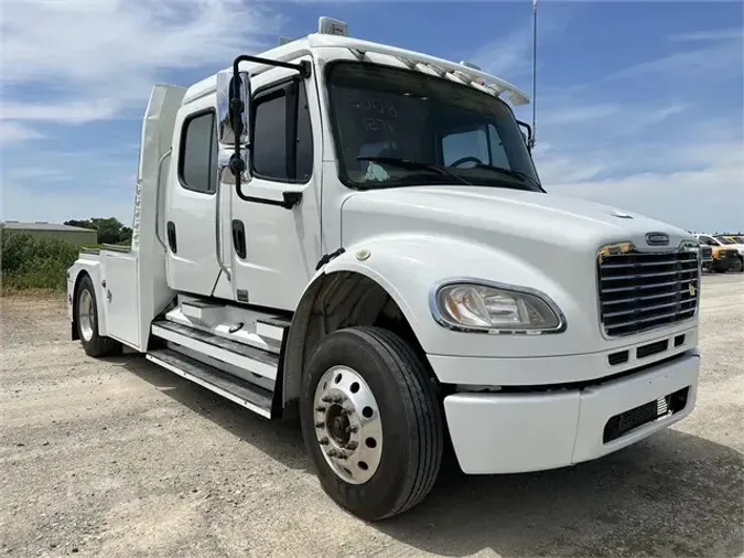 2008 FREIGHTLINER BUSINESS CLASS M2 106