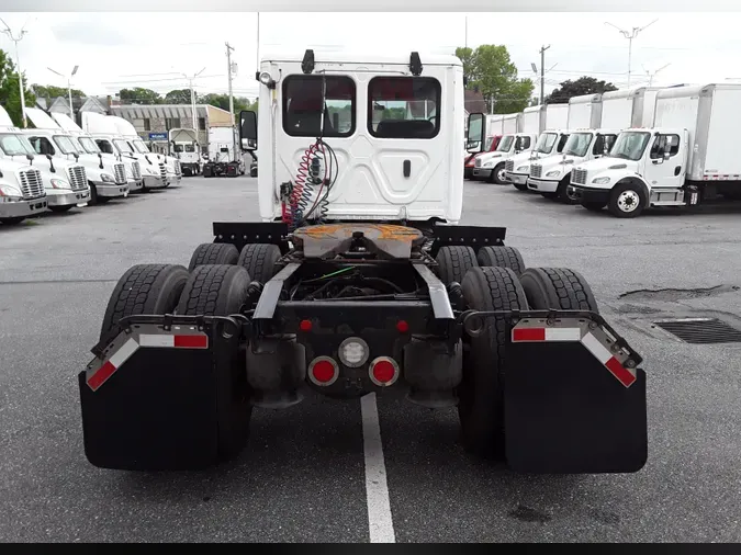 2018 FREIGHTLINER/MERCEDES CASCADIA 113