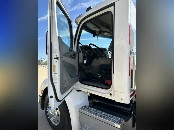 2018 PETERBILT 579