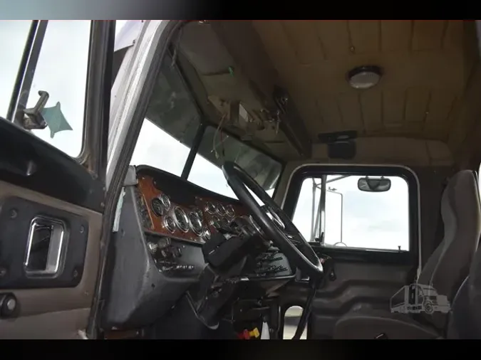 2005 PETERBILT 379EXHD