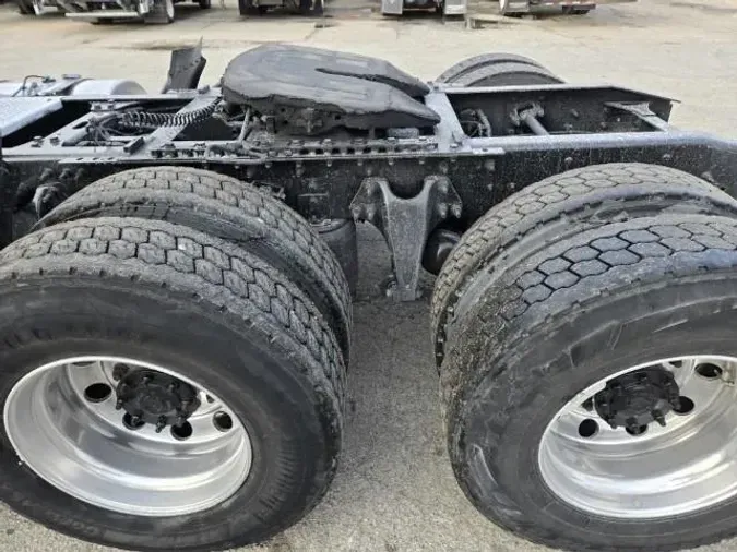 2021 International LT625