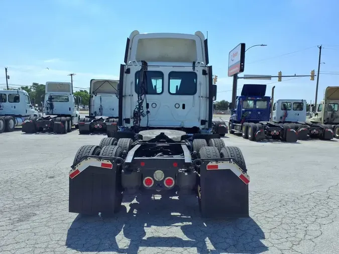 2018 FREIGHTLINER CASCADIA 125
