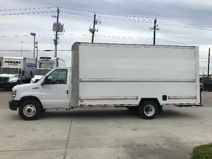 2019 Ford Motor Company E350