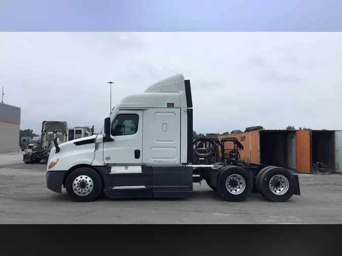 2021 Freightliner Cascadia 126a64138e12e8a13845d18c9a75daa9a98