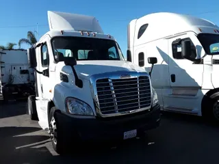 2016 FREIGHTLINER/MERCEDES CASCADIA 113